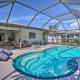 Naples Oasis with Screened Pool, Bike to Beach! - Foto 1