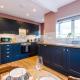Castle Views cottage in historic village & woodfired hot tub, Rhuddlan (Foto 7)