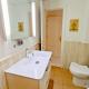 HomeySeville-Bright Apartment at Santa Cruz 4 pax, Parking Optional Севилья - Фото 7