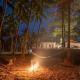 Casa Del Mer by StayVista - Nearby beach with, sea-view rooms & coconut farm, Alibaug - Foto 5