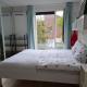 Johan's B&B - Since 2014 roofterrace and cheap parking, Амстердам (фото 5)