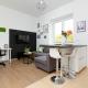 Metro Młynów Warsaw Wola Apartment Długosza by Noclegi Renters, Varsavia - Foto 6