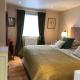 Guests House, London - Photo 3