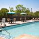 La Quinta Inn & Suites by Wyndham San Antonio Seaworld LAFB, San Antonio (photo 6)