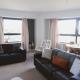 Pass the Keys Lovely 2-Bed Flat Glasgow Harbour FREE parking - Photo 1