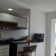 Apt com dois quartos, novo, centro de Guarapari! Varanda gourmet com vista mar, churrasqueira, Smart TV, Wi-Fi 200 MB, Lavadora de roupas e Garagem privativa, ガラパリ - 写真 5