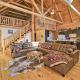 Lansing Cabin with 2 Huge Wraparound Decks and Hot Tub, Lansing - Fotografie 1