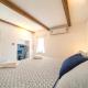 Charming Apartment in Trani with City View and Parking. - Foto 5
