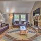 Modern Poconos Retreat with Hot Tub and Game Room, East Stroudsburg (zdjęcie 5)