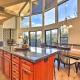 Lake Arrowhead A-Frame Cabin with Deck and Balcony!, Lake Arrowhead (foto 2)
