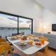 WHome Riverside View Premium Apartment w/ AC & Terrace, Porto - Fotografie 1