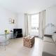 Recently redecorated bright 1BR near Shepherds Bush with parking SOA, Londýn - Fotografie 1