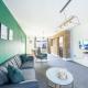 Stylish 3BR Home, Sleeps 5, Contractor Deal -Friendly, Near M25, Free Parking, Slough