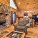 Bryson City Cabin with Private Hot Tub and Game Room - Foto 6