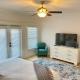 Modern 4BR 2BA Home w/ Porch Swing - Walk&Bike ATL, Атланта (фото 6)