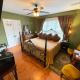 Bama Bed and Breakfast - Tusk Suite