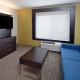 Holiday Inn Express & Suites Oakland - Airport by IHG, Окленд (фото 5)