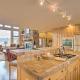 Grand Fraser Escape w/ Private Deck & Hot Tub, Fraser (foto 10)