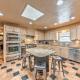 Spacious Ruidoso Home with Hot Tub and Fireplaces, Ruidoso (fotografie 3)