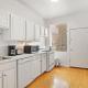 Stylish and Expansive 2BR Apt with Balcony - Buckingham 3, Chicago - Foto 8