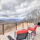 Scenic Hillside Cabin in Sylva with Hot Tub and Views! - Foto 1