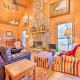 Serene Cabin with Riverfront Views and Access!, Fayetteville