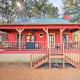 Serene Cabin with Riverfront Views and Access!, Fayetteville (Foto 8)