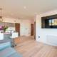 Central Penthouse with Hot Tub & Views 22 Cheltenham - Fotografie 6