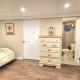 Cozy spacious Apt In Laval, Greater Montreal, Laval (Foto 10)
