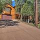 Serene Lakeside Cabin with Decks and Edler Lake Views!, Pinetop-Lakeside (fotografie 3)