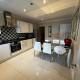 WEST END -Stunning, 2 bedroom, main door flat with private parking Glasgow - Foto 8