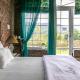 StayVista at Brickwood Hill with Outdoor Infinity Pool & Jacuzzi, Czandigarh - Zdjęcie 5