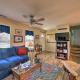 Beaufort Pad with Patio 3 Blocks to Waterfront!, Beaufort (foto 7)