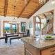 Game Rooms + Views: Spacious Mtn Cabin in Murphy!, Murphy (foto 8)