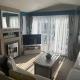 Lakeside Retreat 3 with hot tub, private fishing peg situated at Tattershall Lakes Country Park, Tattershall (foto 4)