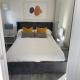 Carriage Lodge - Stunning Apartment with parking, Wateringbury