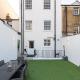 Gloucester Place Townhouse with Hot Tub! Cheltenham - Photo 10