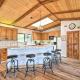 Groveland Cabin with Outdoor Perks and Game Room - Fotografie 7