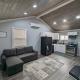 Summerlee Suite - Beautiful Remodeled Farmhouse, Oak Hill (Foto 3)