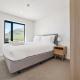 Toru Top Floor Apartment - Brand New & Convenient, Queenstown - Fotografie 10