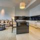 Marina Gem with Overlooking Canal Views 1BR Next to Mall, The Address Residences, Dubai Marina by Deluxe Holiday Homes, Dubaj - Fotografie 2