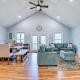 Waynesville Smart Cabin w/ Hot Tub & Views!, Waynesville (fotografie 3)