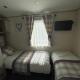 Lakeside Retreat 4 with hot tub, private fishing peg situated at Tattershall Lakes Country Park, Tattershall (Foto 8)
