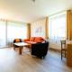 Ferienwohnpark Immenstaad am Bodensee Zwei-Zimmer-Apartment 53 24, 博登斯边的伊门施塔特 - 照片 1