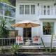 Beach House Canggu - 150m Berawa beach