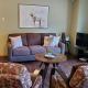 Give Something Back Retreat by Revelstoke Vacations, Ревелсток