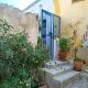 Under the Acropolis, tiny room, big terrace, Athen - Foto 9