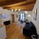 Elegant flat in old town, 2 mins walk to lake Annecy - Fotografie 1