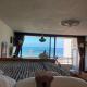 TINY APT w/ balcony and SEAVIEW, even out of your bed ! Остенде - Фото 7