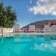 Pyrgos 3-Bed Villa Sleeps 8 with Pool and AirCon Pirgos - Zdjęcie 2